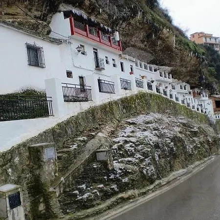 Calanas De Setenil * Setenil De Las Bodegas